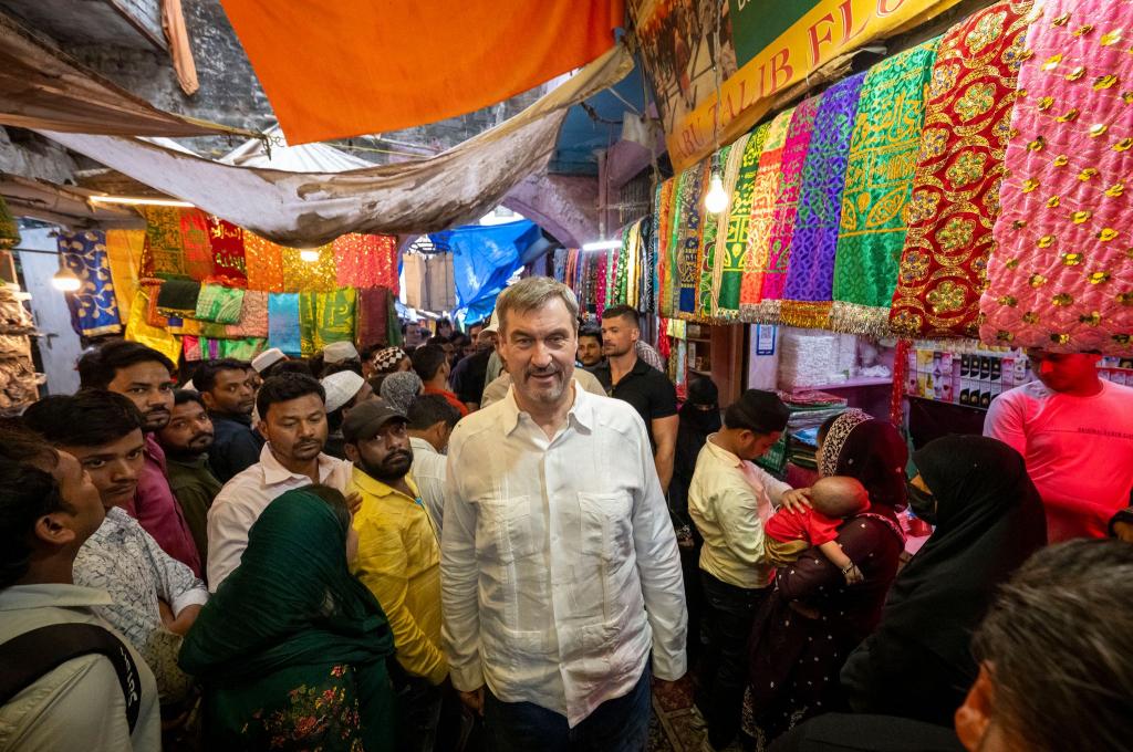 Bayerns Ministerpräsident musste seine Indien-Reise wegen der Beschwerden vorzeitig abbrechen. (Archivbild) - Foto: Peter Kneffel/dpa