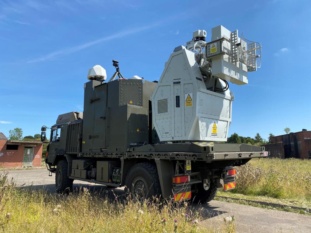 Das System nutzt nach britischen Angaben Funkwellen, um wichtige elektronische Komponenten in Drohnen zu stören oder zu beschädigen. - Foto: Ministry Of Defence/PA Media/dpa
