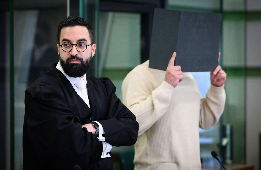 Ein 24-Jähriger ist nach einem massiven Angriff auf den jüdischen Studenten Lahav Shapira in Berlin-Mitte verurteilt worden. (Foto Archiv) - Foto: Bernd von Jutrczenka/dpa