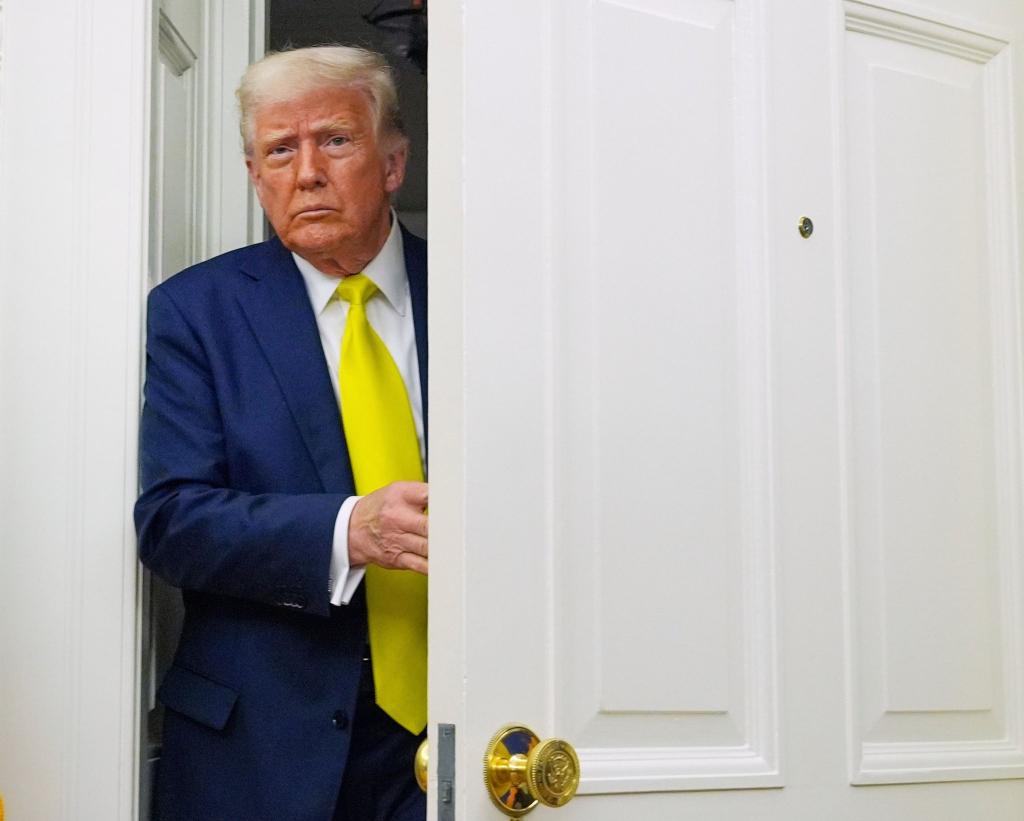 Donald Trump verbreitet eine eigenwillige Osterbotschaft. (Archivbild) - Foto: Alex Brandon/AP/dpa