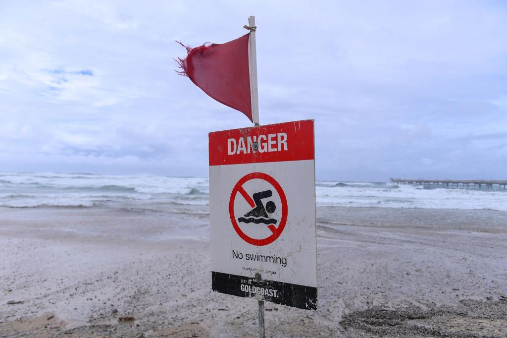 Die meisten Opfer wurden von Wellen ins Meer gerissen. (Symbolbild) - Foto: Jono Searle/AAP/dpa