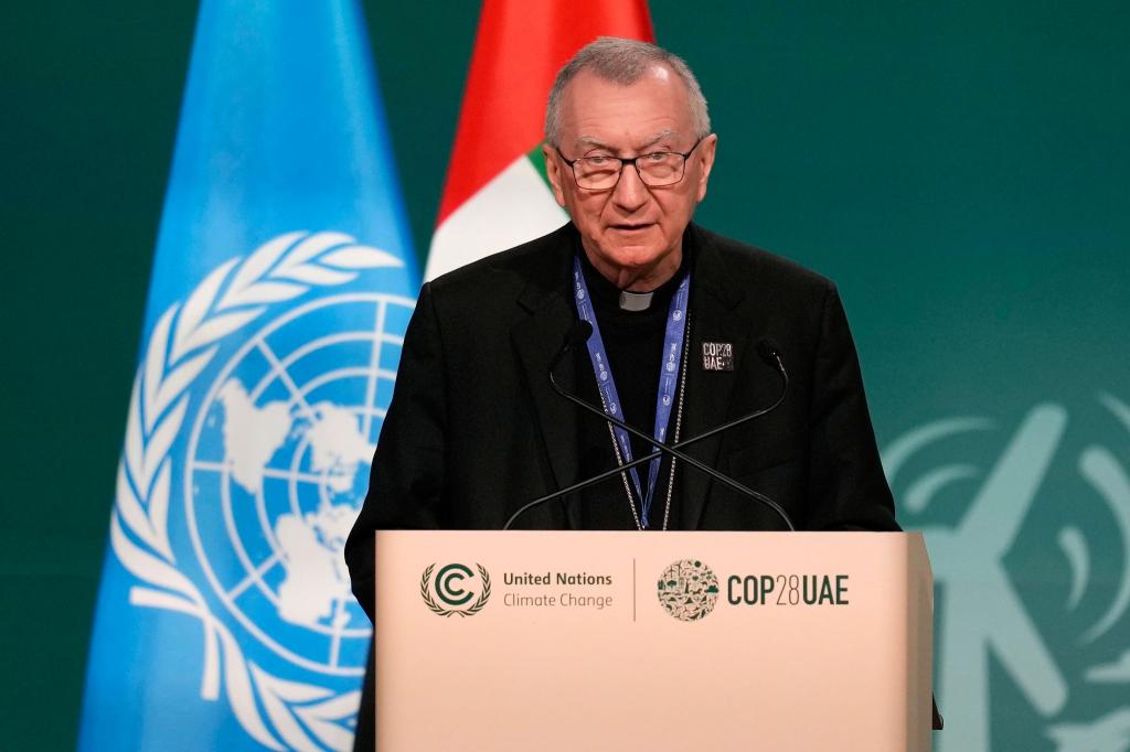 Kardinalstaatssekretär Pietro Parolin gilt als einer der aussichtsreichen Kandidaten. (Archivbild) - Foto: Rafiq Maqbool/AP/dpa