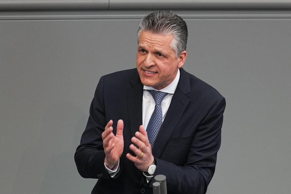 Frei betont, dass es nicht um eine politische Einordnung der AfD als Partei gehe (Archivbild). - Foto: Michael Kappeler/dpa