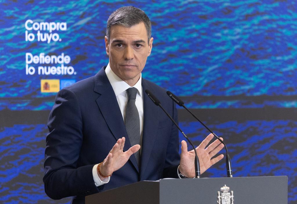 Die Pläne von Pedro Sánchez stoßen in Spanien auf viel Kritik. (Archivfoto) - Foto: Eduardo Parra/EUROPA PRESS/dpa