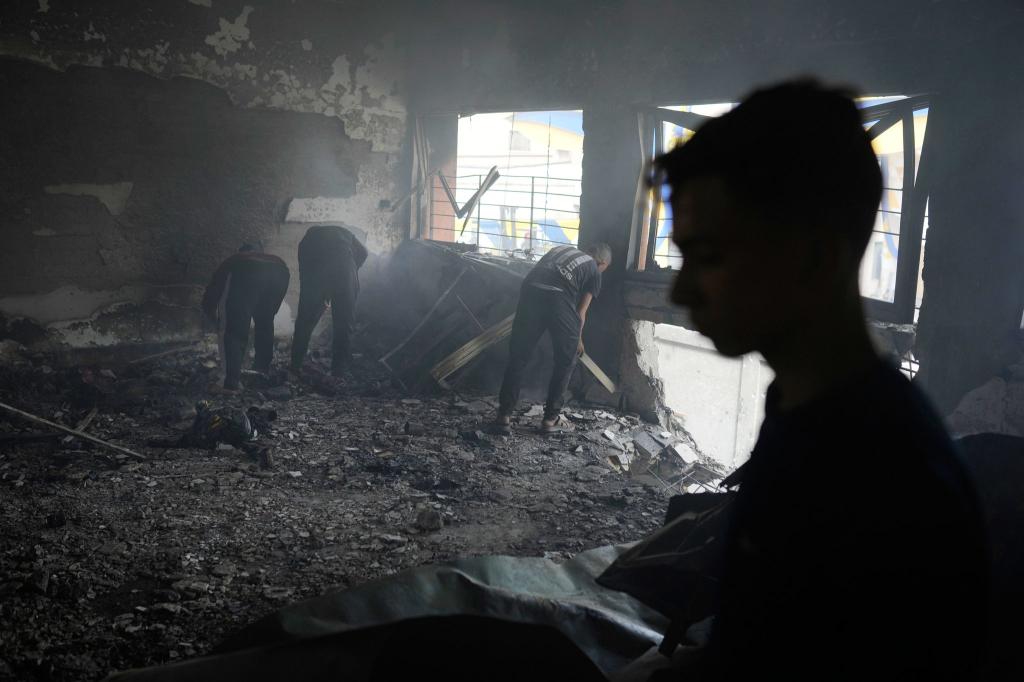 Israels Armee hat eigenen Angaben zufolge eine Zentrale von Terrororganisationen in der Stadt Gaza angegriffen. - Foto: Jehad Alshrafi/AP/dpa