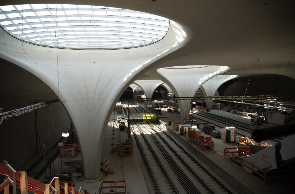 Die Bauindustrie wartet auf neue Aufträge der Bahn. - Foto: Markus Lenhardt/dpa