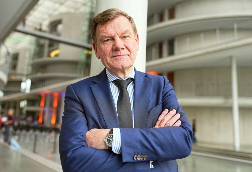 CDU-Politiker Wadephul als Außenminister im Gespräch. (Archivbild) - Foto: Michael Kappeler/dpa