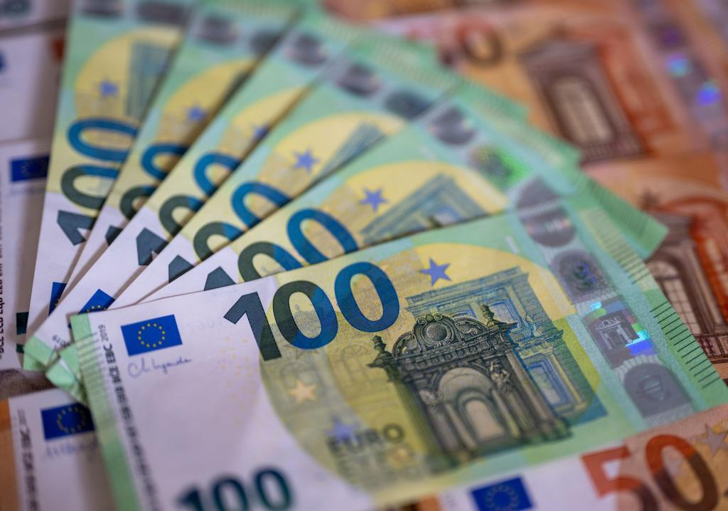 Ein Unternehmer hat dem BSW mehr als zwei Millionen Euro überwiesen. (Foto Illustration) - Foto: Monika Skolimowska/dpa