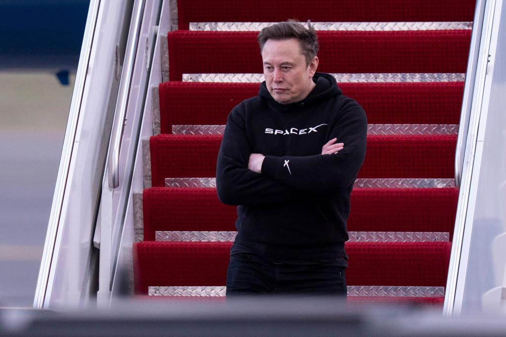 Musk finanziert seinen Lebensstil gern über mit Aktien besicherte Kredite. (Archivbild) - Foto: Chris Szagola/AP/dpa