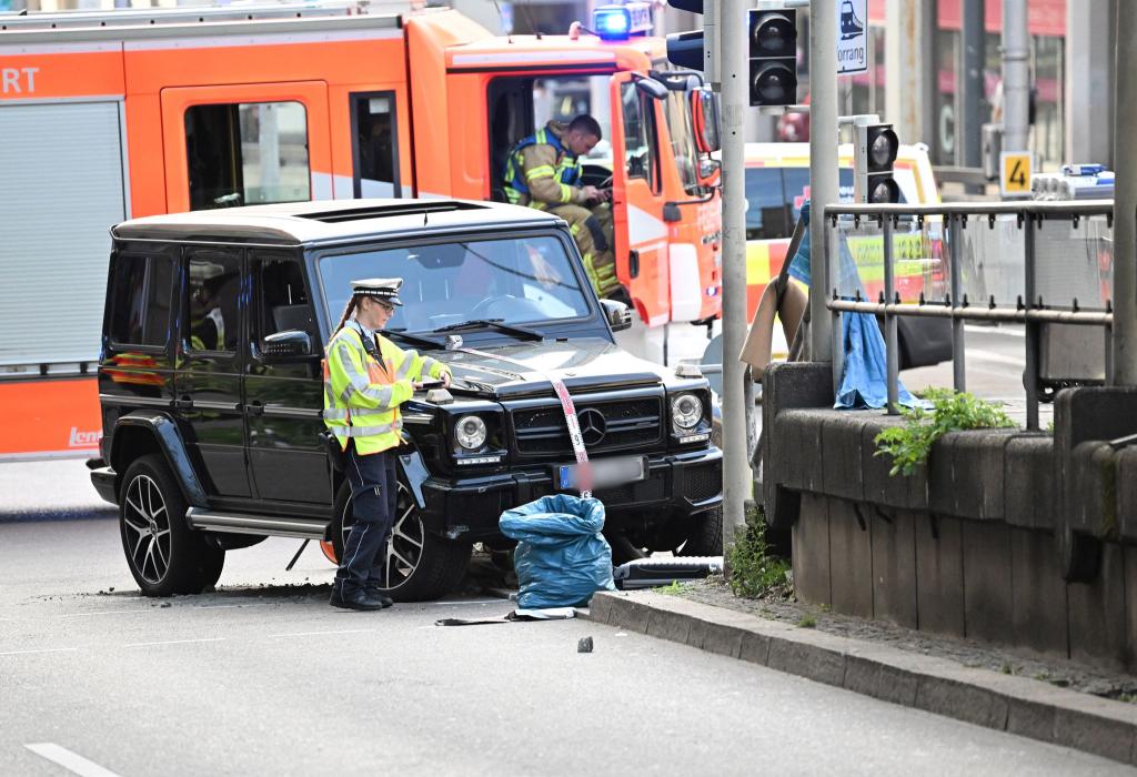 Nach ersten Erkenntnissen der Polizei war es ein Unfall. - Foto: Bernd Weißbrod/dpa