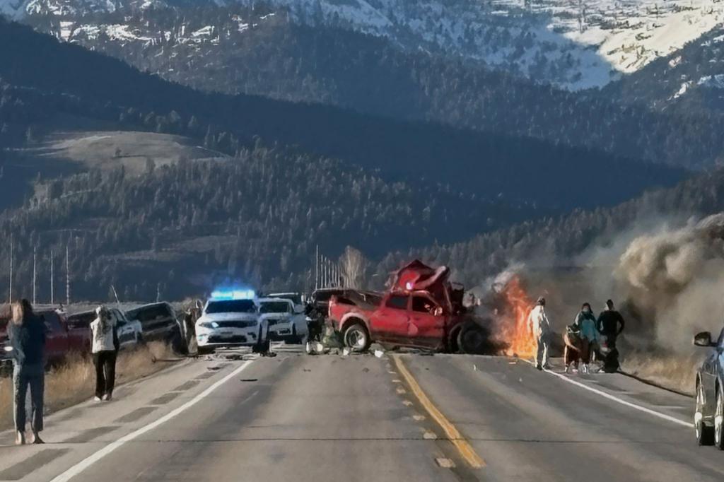 Völlig unklar ist noch, warum die beiden Fahrzeuge zusammenstießen. - Foto: Roger Merrill/dpa