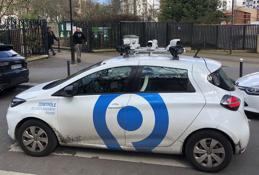 Autofahrer in Straßburg kennen sie schon: Scan-Fahrzeuge im Einsatz gegen Falschparker. (Archivbild) - Foto: Michael Evers/dpa