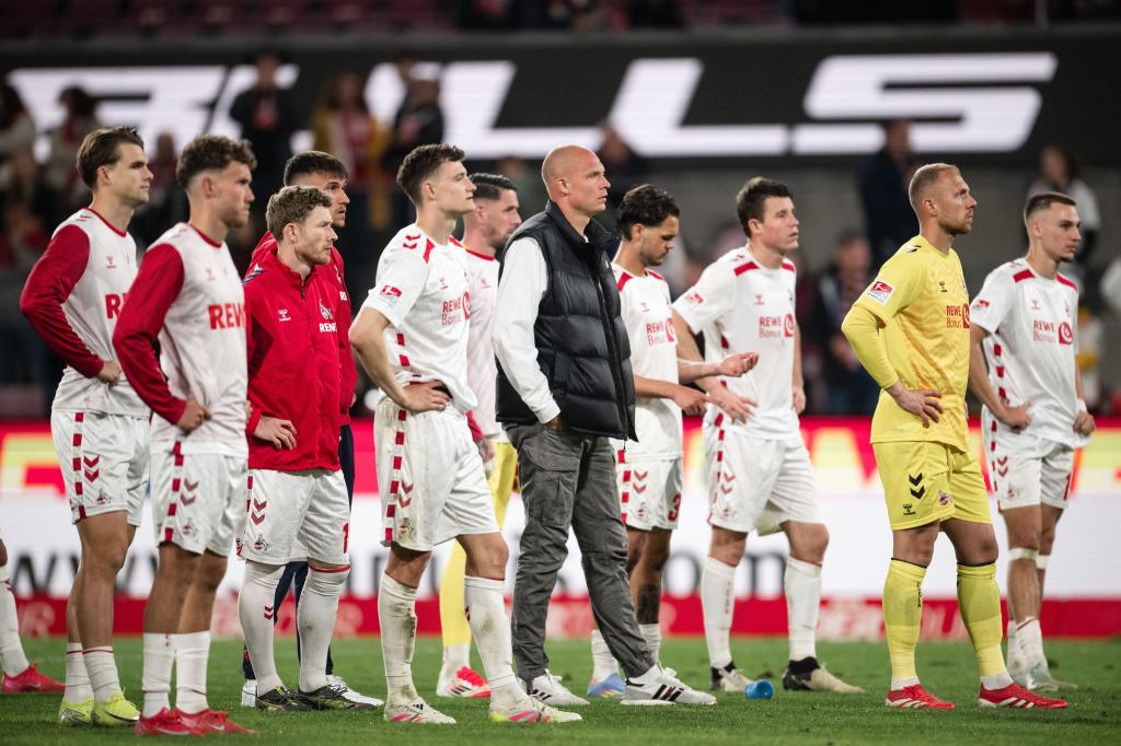 Trübe Stimmung beim 1. FC Köln nach dem Unentschieden gegen Regensburg. - Foto: Marius Becker/dpa