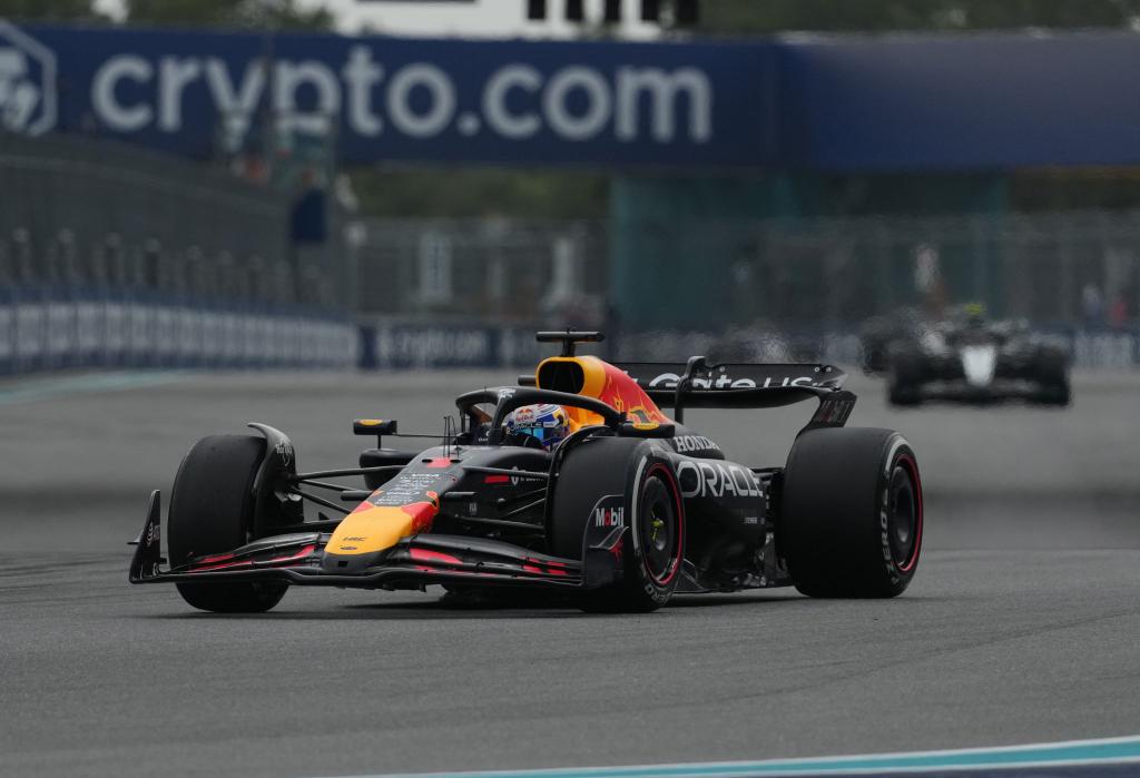 Max Verstappens Team will für ihn Platz drei in Miami erstreiten. - Foto: Hasan Bratic/dpa