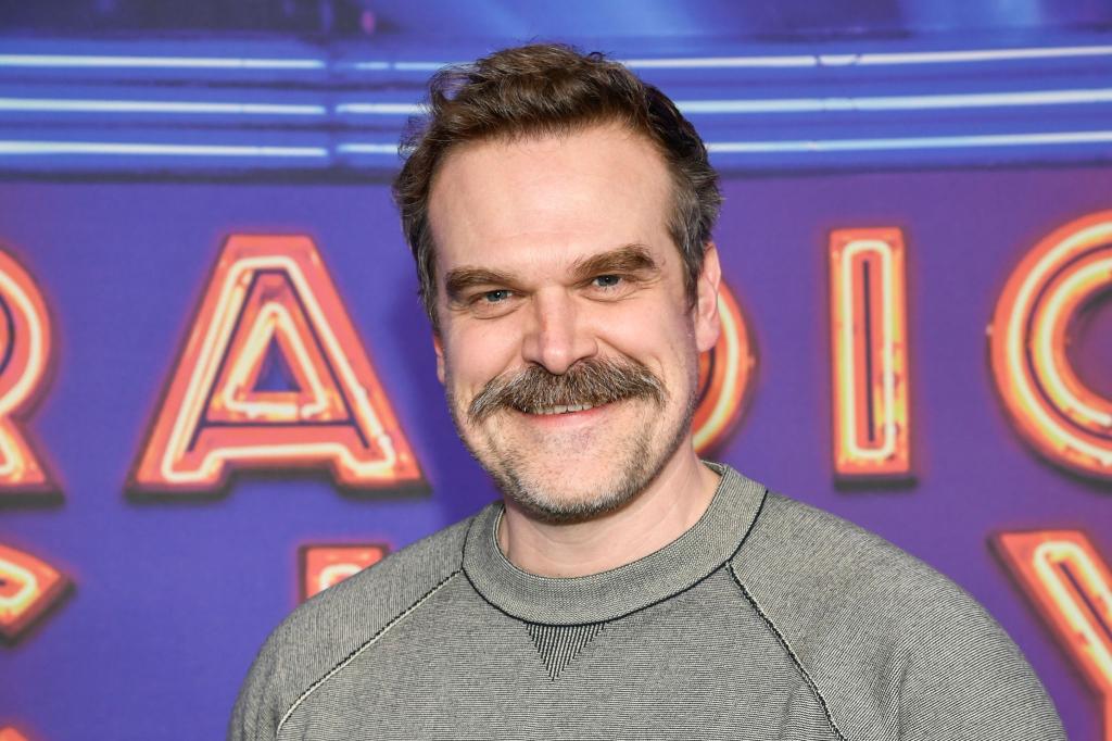 David Harbour wurde beim Dreh von «Thunderbolts*» dazu ermutigt, sich ausgiebig am Snack-Tisch zu bedienen. (Archivbild) - Foto: Evan Agostini/Invision via AP/dpa