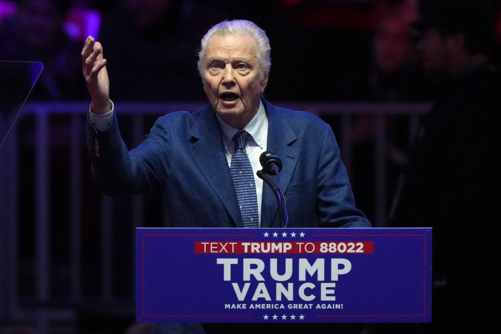 US-Schauspieler Jon Voight ist einer von Donald Trumps «Botschaftern» in Hollywood. (Archivbild) - Foto: Matt Rourke/AP/dpa