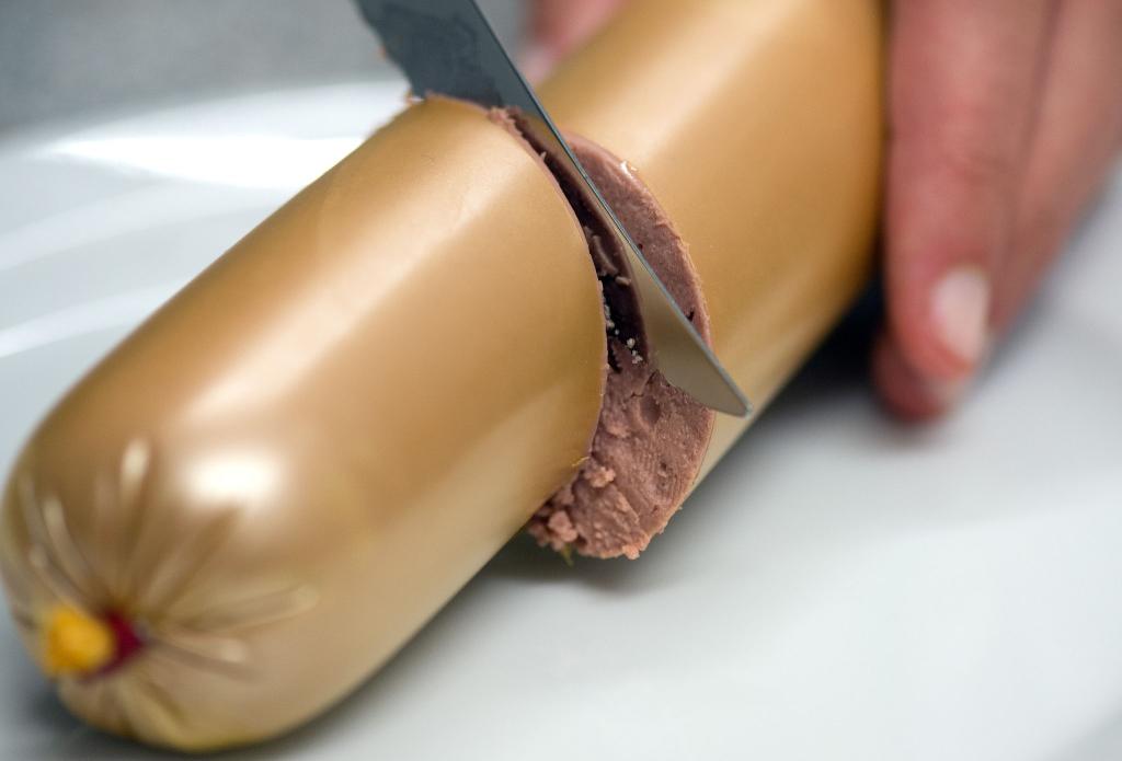 Bundesverwaltungsgericht urteilt zu Streit um Wurstverpackung (Symbolbild). - Foto: Federico Gambarini/dpa