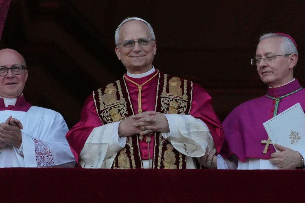 Weltweit reagierten Staatsoberhäupter auf die Wahl Prevosts zum neuen Papst. - Foto: Andrew Medichini/AP/dpa