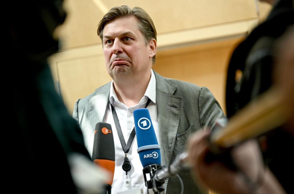 Krah nennt die Vorwürfe absurd und politisch motiviert. (Archivbild) - Foto: Britta Pedersen/dpa
