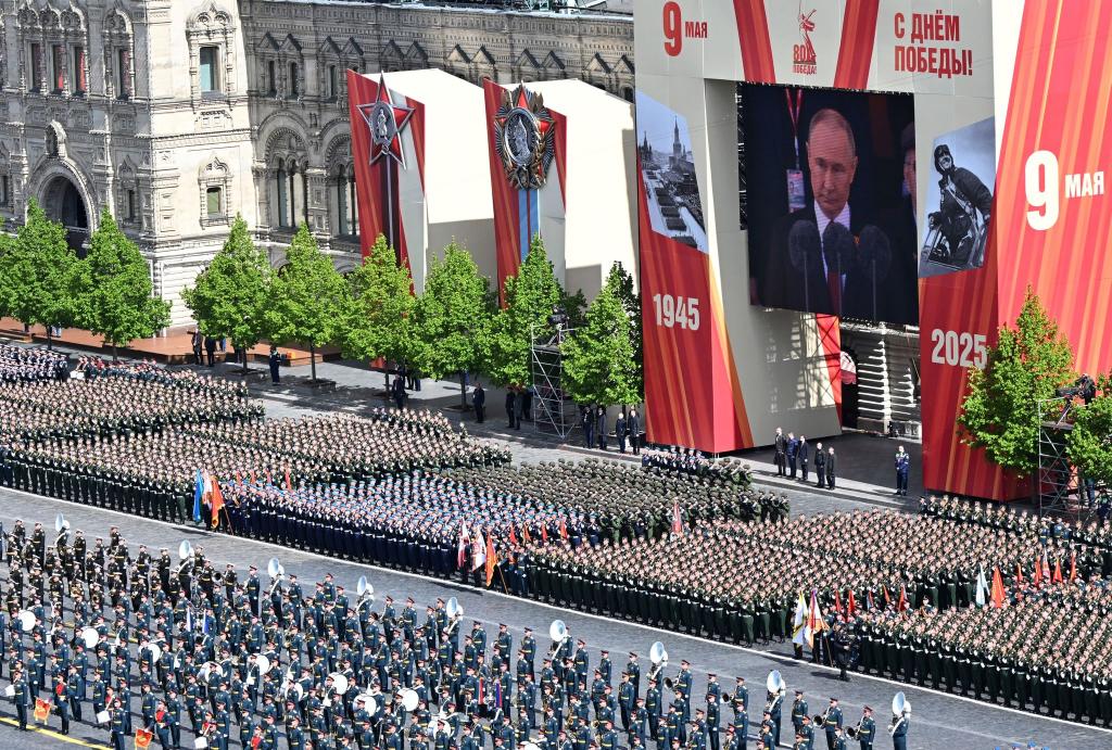 Der 80. Jahrestag des Sieges der Sowjetunion über Nazi-Deutschland wird in Russland groß gefeiert. - Foto: Maxim Bogovid/Photo host agency RIA Novosti/AP/dpa