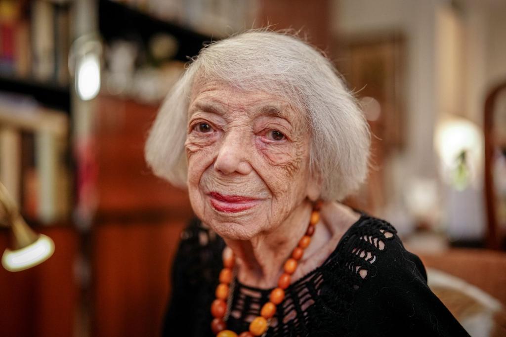 «Es darf nie wieder geschehen»: Margot Friedländer engagierte sich unermüdlich gegen das Vergessen. (Archivbild) - Foto: Kay Nietfeld/dpa