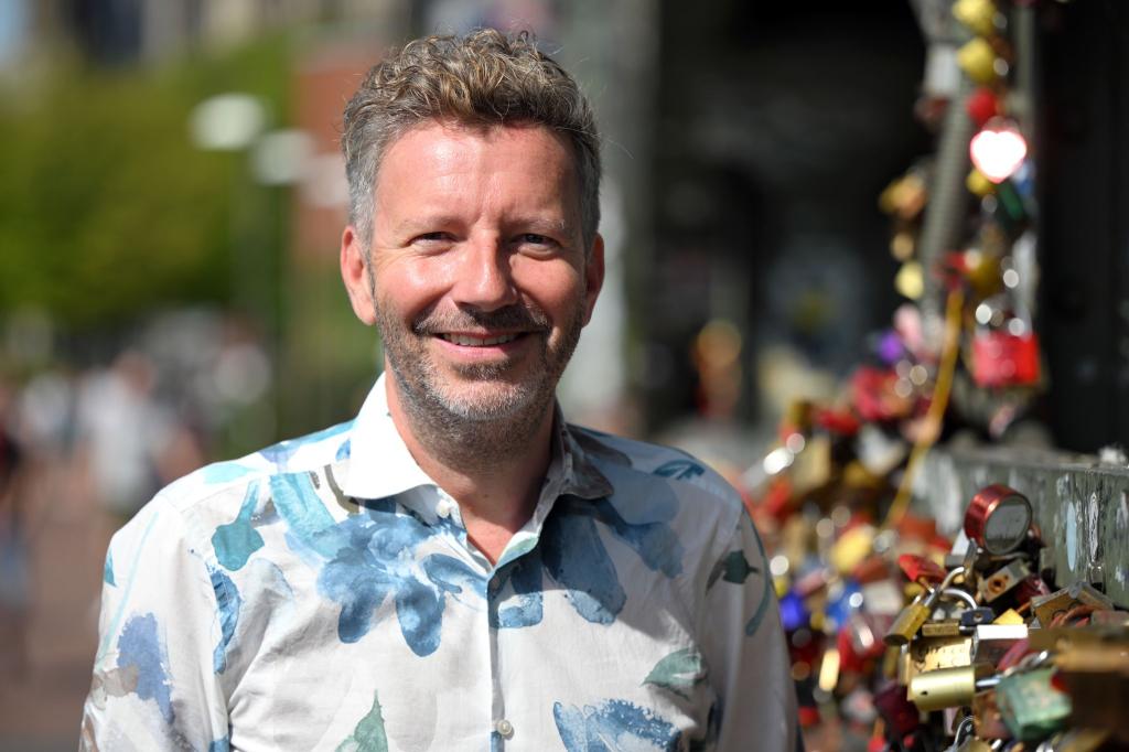ESC-Kommentator Thorsten Schorn hält Deutschland ESC-Beitrag «Baller» für sehr modern. - Foto: Federico Gambarini/dpa