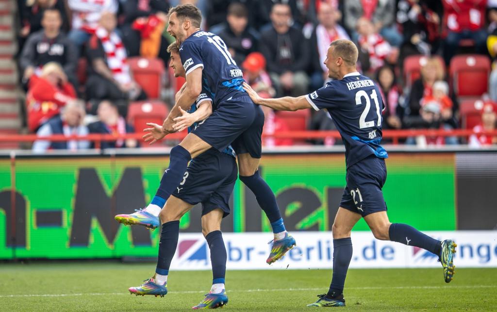 Heidenheim lässt Union Berlin keine Chance - Foto: Andreas Gora/dpa