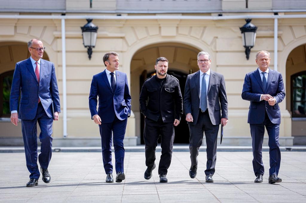 Die Ukraine und ihre wichtigsten europäischen Verbündeten machten bei ihrem groß inszenierten Treffen in Kiew eine klare Ansage an Moskau. - Foto: Kay Nietfeld/dpa