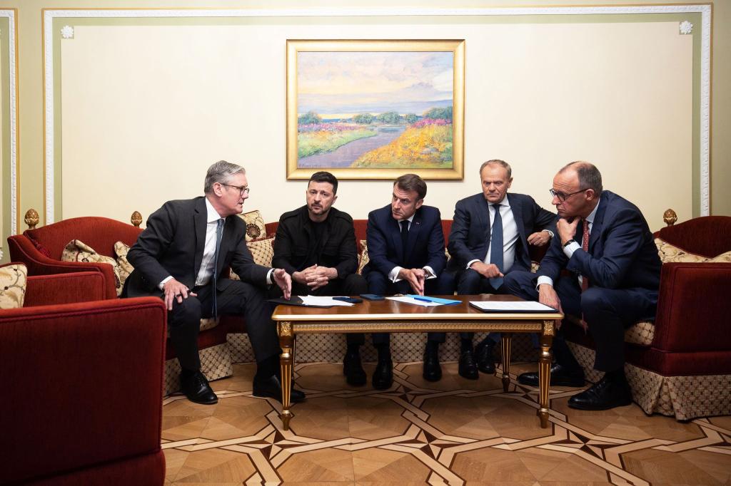 Mit Trump am Telefon: Fünf europäische Staatschefs in Kiew. - Foto: -/Ukrainisches Präsidentenbüro/dpa