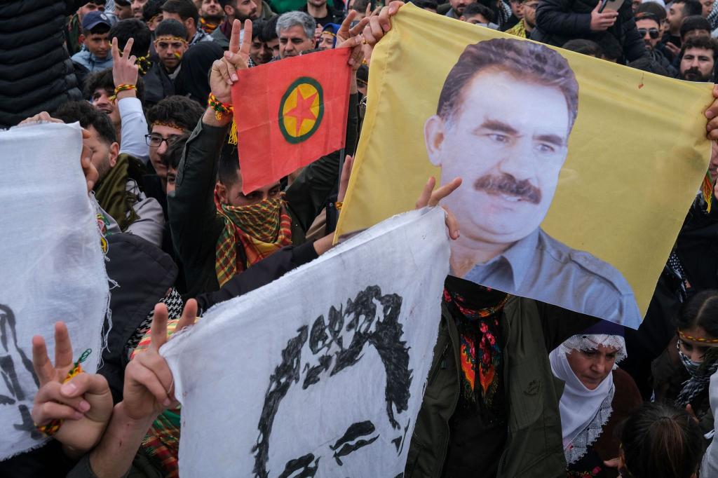 Historische Erklärung: Die PKK hat ihre Auflösung verkündet. - Foto: Bilal Seckin/SOPA Images via ZUMA Press Wire/dpa