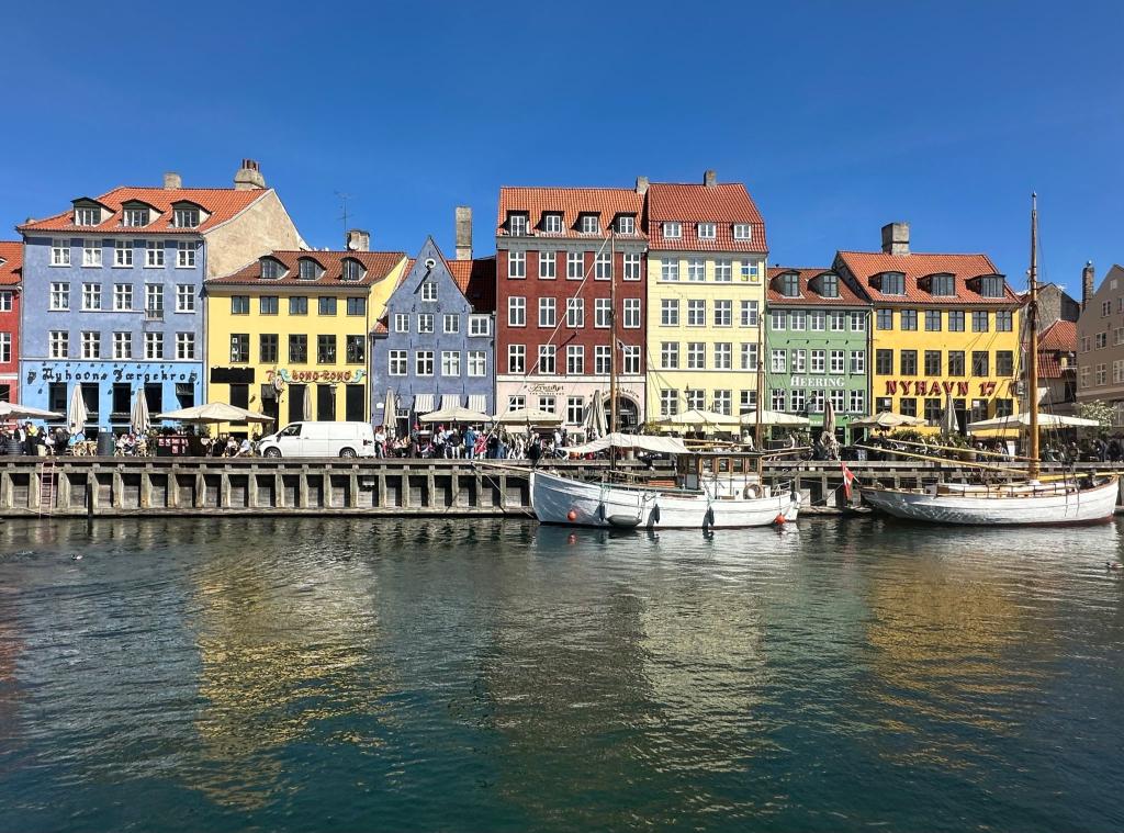 Kopenhagen zählt gerade bei deutschen Urlaubern zu den beliebtesten Reisezielen in Europa. (Archivbild) - Foto: Steffen Trumpf/dpa