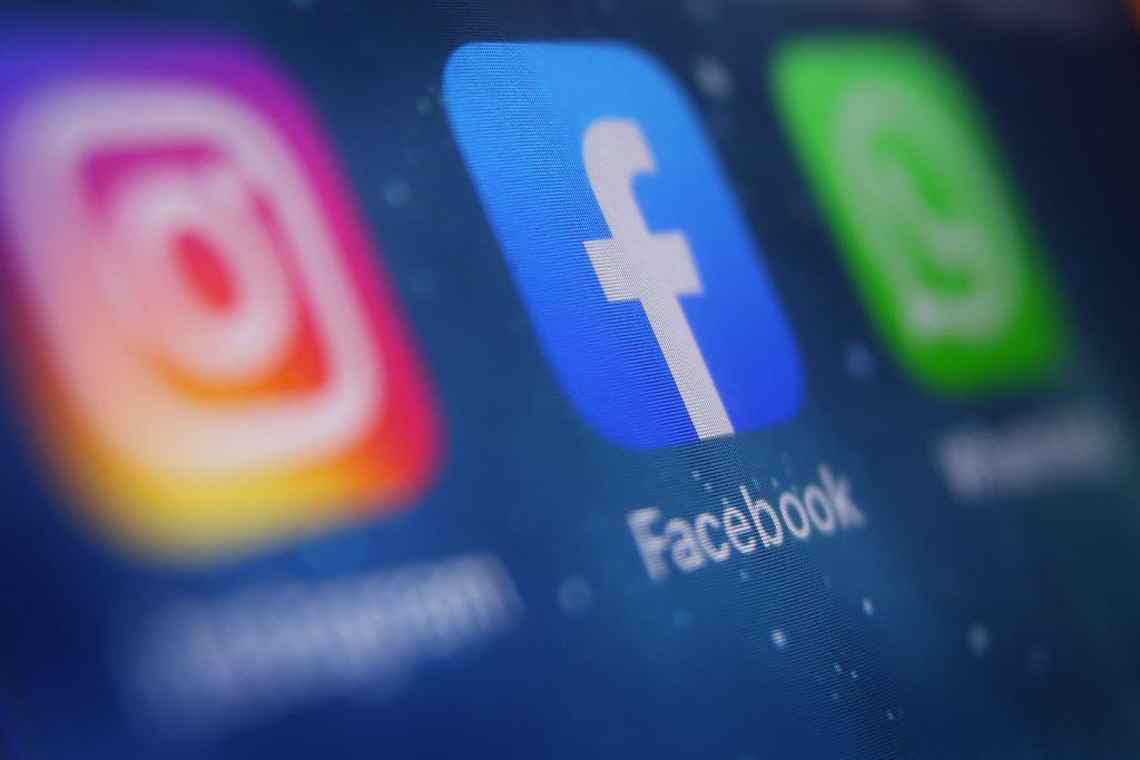 Meta will seine KI-Software Meta AI durch Nutzerdaten aus Instagram und Facebook trainieren. Verbraucherschützer sehen einen Verstoß gegen Datenschutzrecht und sind jetzt vor Gericht gezogen. (Symbolbild) - Foto: Karl-Josef Hildenbrand/dpa