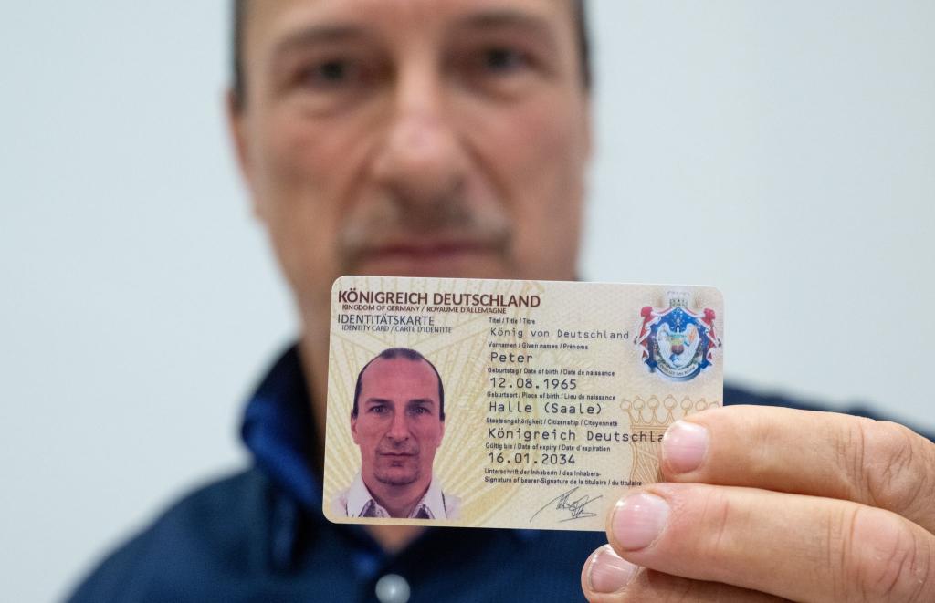 Peter Fitzek ist nun auch in Untersuchungshaft. (Archivbild) - Foto: Hendrik Schmidt/dpa