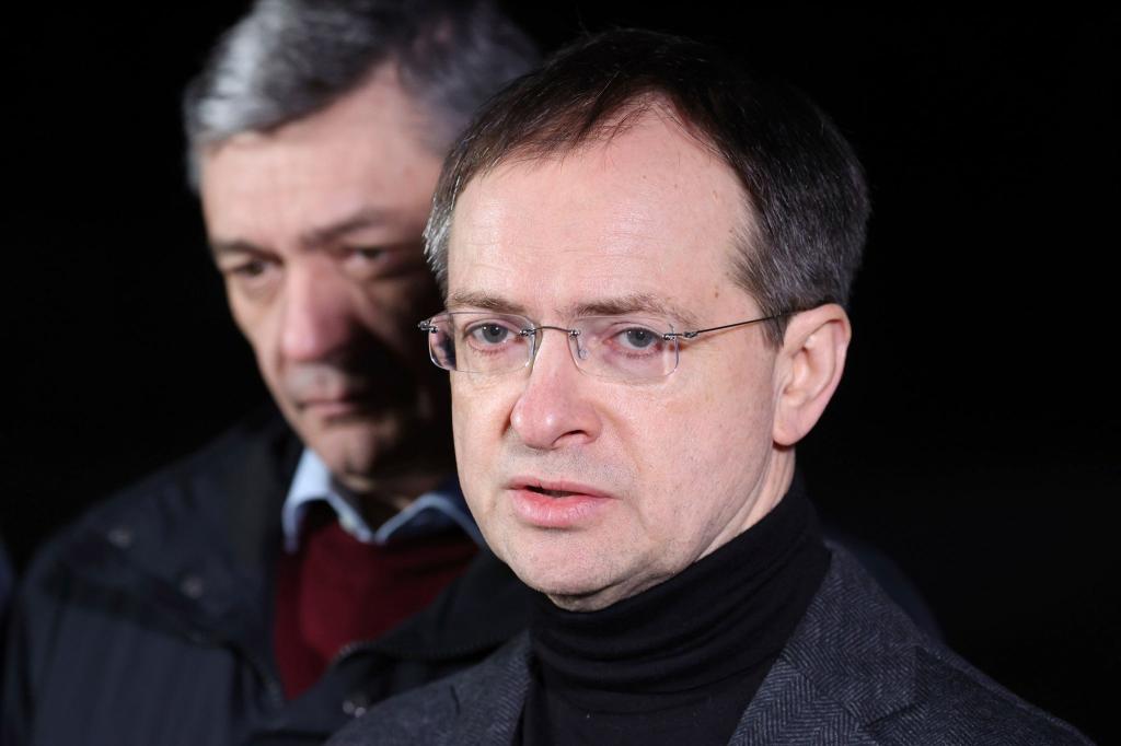 Der frühere russische Kulturminister Wladimir Medinski soll Ukraine-Verhandlungen in Istanbul führen. (Archivbild) - Foto: Maxim Guchek/BelTA/AP/dpa