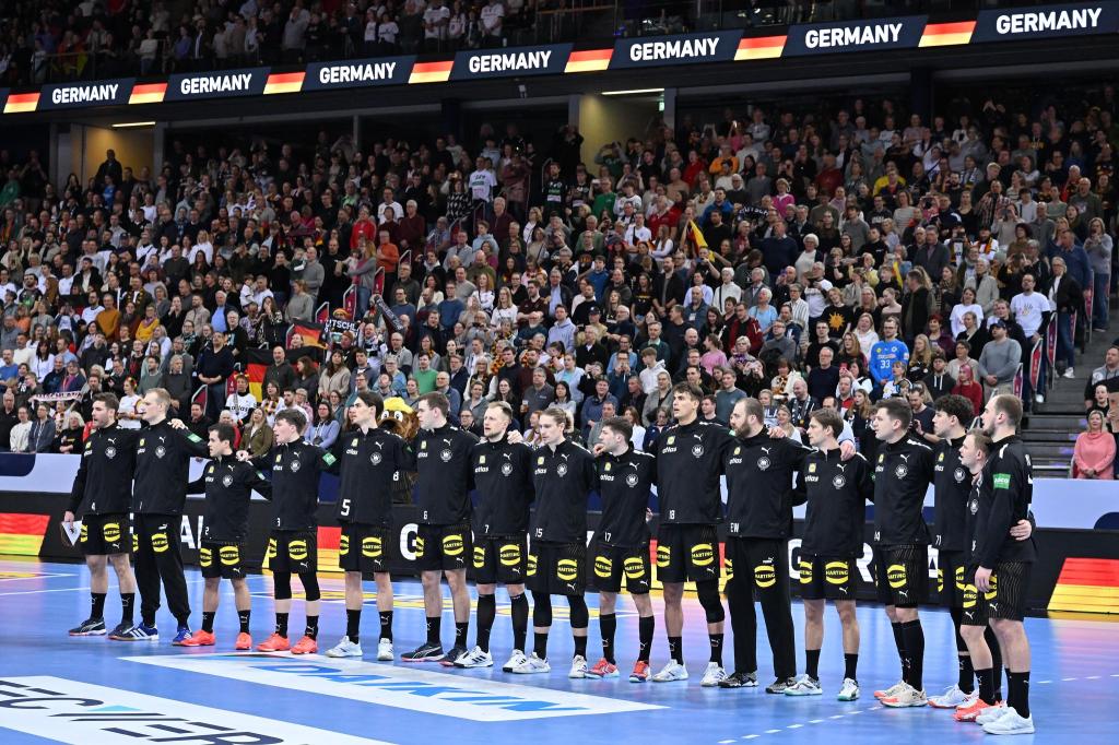 Die deutschen Handballer haben bei der EM eine schwere Vorrundengruppe erwischt. - Foto: Swen Pförtner/dpa