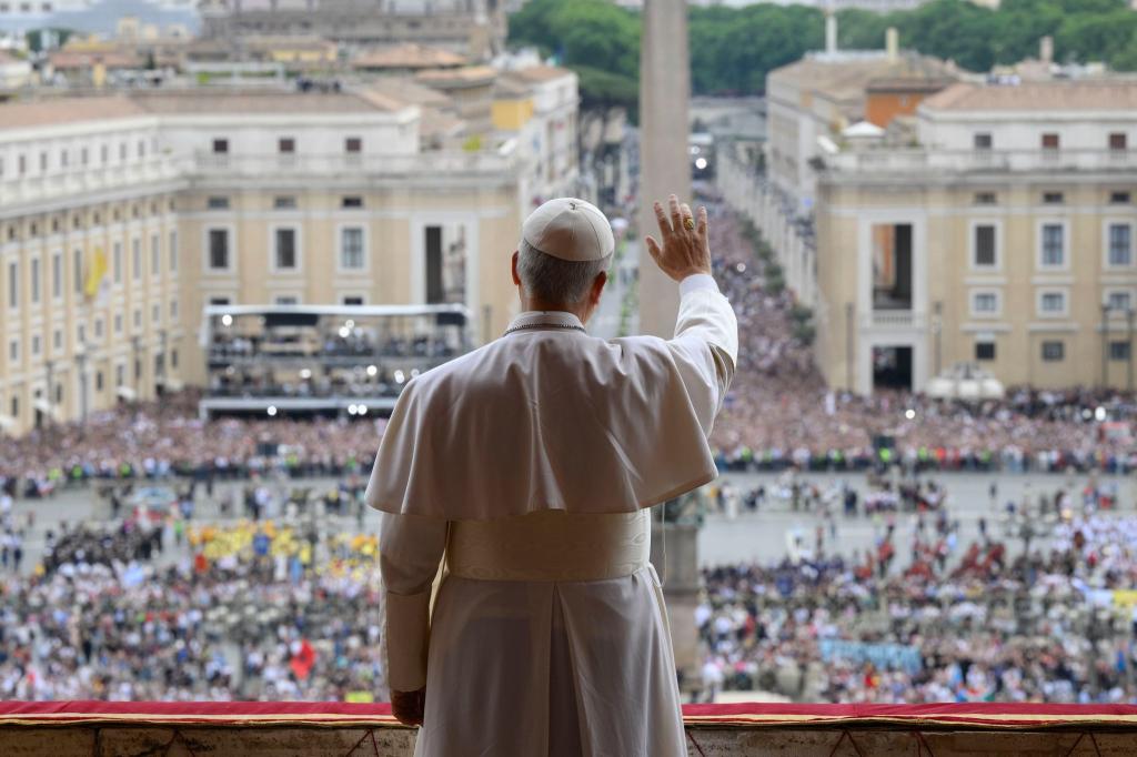 Papst Leo XIV. feiert am Sonntag seine offizielle Amtseinführung. (Archivbild) - Foto: Francesco Sforza/Vatican Media/AP/dpa