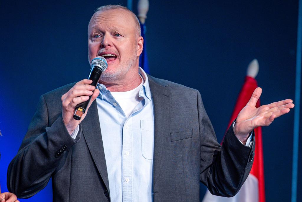 Wie geht der ESC für TV-Entertainer Stefan Raab und Deutschland aus? (Archivbild) - Foto: Jens Büttner/dpa