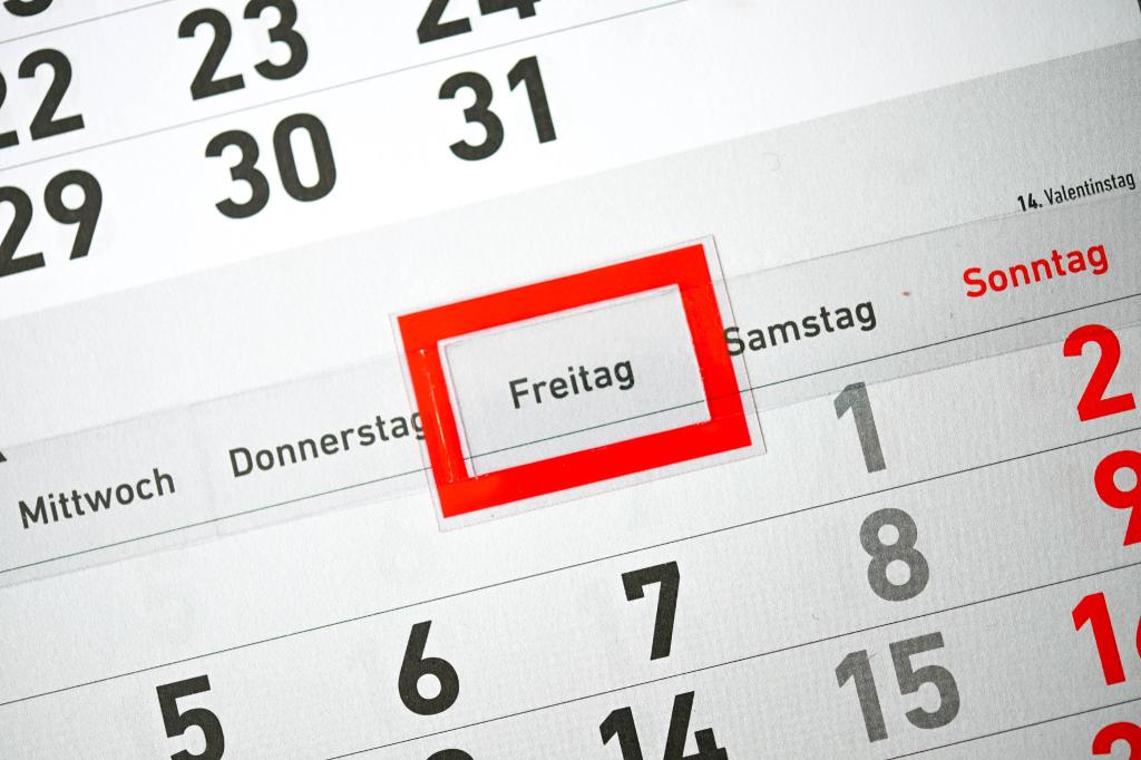  38 Prozent der Arbeitnehmer befürworten Pläne der Bundesregierung, eine wöchentliche statt einer täglichen Höchstarbeitszeit einzuführen. (Symbolbild) - Foto: Sina Schuldt/dpa