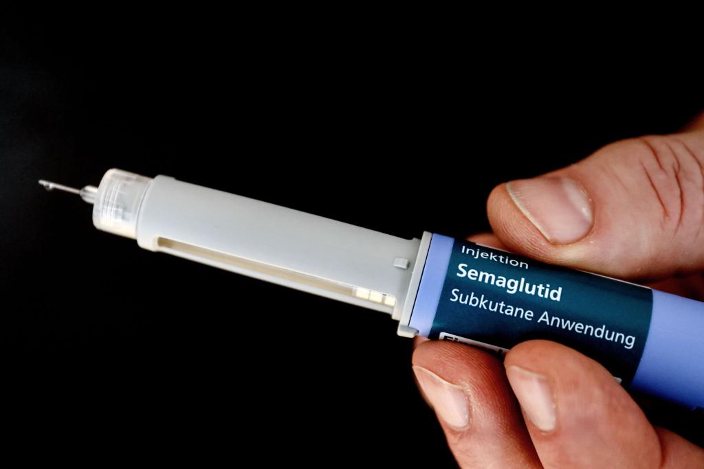 Der Wirkstoff Semaglutid signalisiert dem Gehirn, dass etwas gegessen wurde und es ein Sättigungsempfinden entwickeln könne. (Symbolbild) - Foto: Roberto Pfeil/dpa