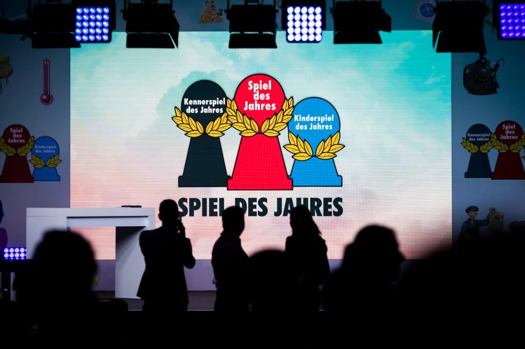 Die Kritikerjury des Vereins «Spiel des Jahres» nominierte «Bomb Busters», «Flip 7» und «Krakel Orakel» für den renommierten Preis. (Archivlbild) - Foto: Christoph Soeder/dpa