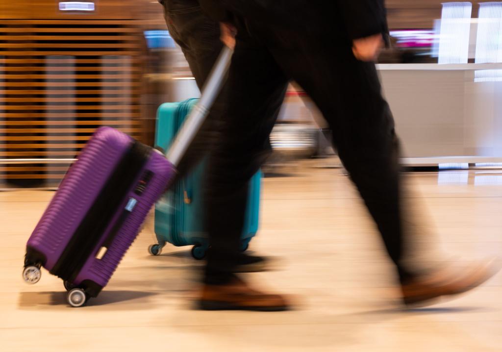 Konkret richtet sich die Beschwerde gegen sieben Fluggesellschaften. (Foto Illustration) - Foto: Christophe Gateau/dpa