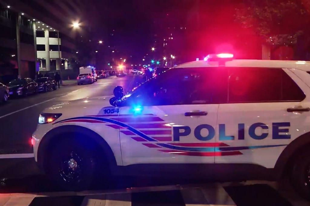 Nach Polizeiangaben skandierte der mutmaßliche Täter nach der Festnahme einen propalästinensischen Slogan. - Foto: Uncredited/WJLA/AP/dpa