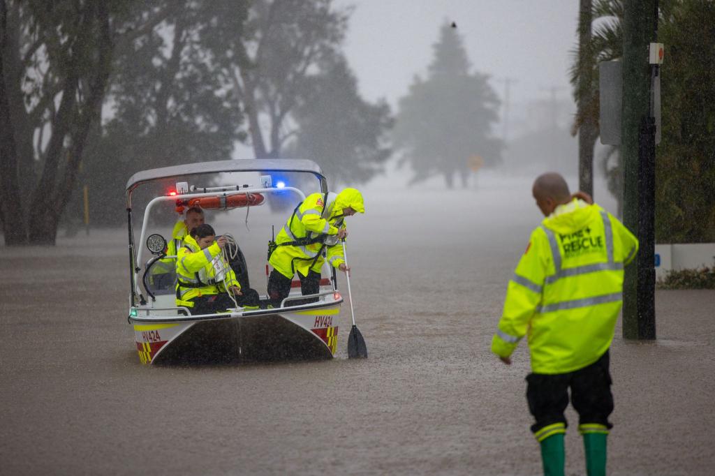 Die Fluten haben bereits Todesopfer gefordert. - Foto: Lindsay Moller/AAP/dpa