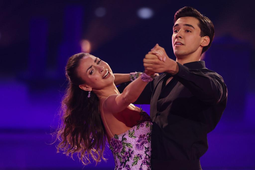 Neuer Dancing Sta: Diego Pooth mit seiner Tanzpartnerin Ekaterina Leonova. - Foto: Rolf Vennenbernd/dpa