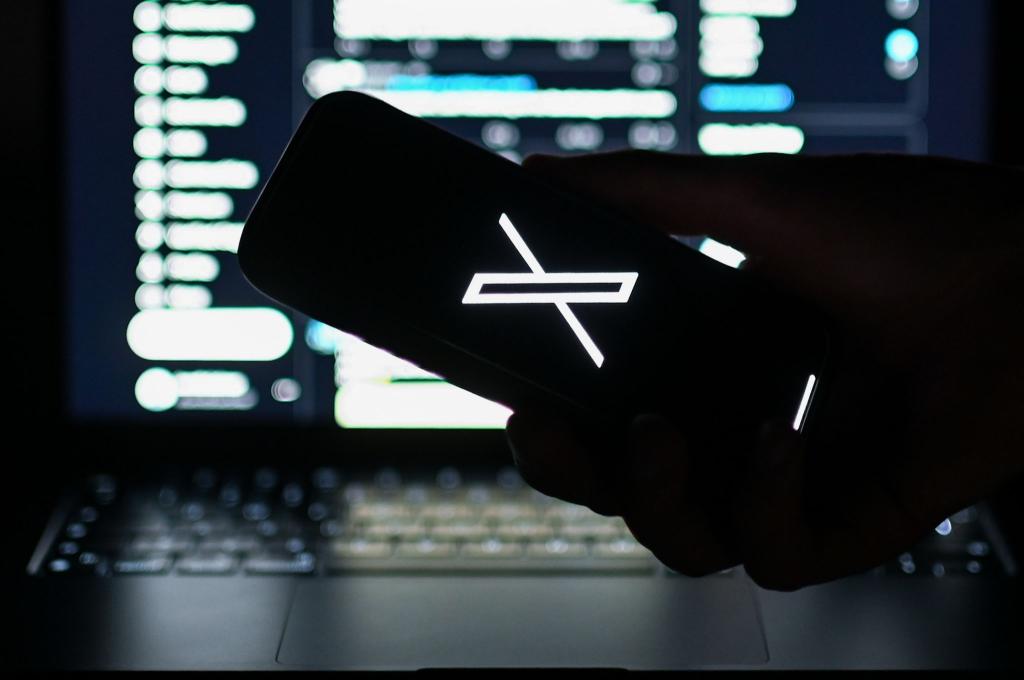 Die Internetplattform X ist gestört. (Symbolbild) - Foto: Jennifer Brückner/dpa