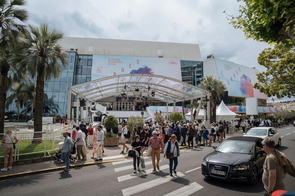 Die Stadt Cannes und die umliegenden Gebiete waren stundenlang von einem Stromausfall betroffen. (Archivbild) - Foto: Lewis Joly/AP/dpa