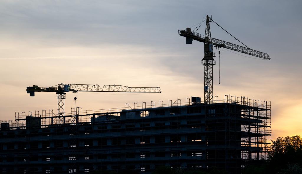 Laut Umfrage kann sich nicht einmal jedes fünfte Unternehmen vorstellen, die eigenen Kapazitäten auszuweiten. (Symbolbild) - Foto: Hendrik Schmidt/dpa