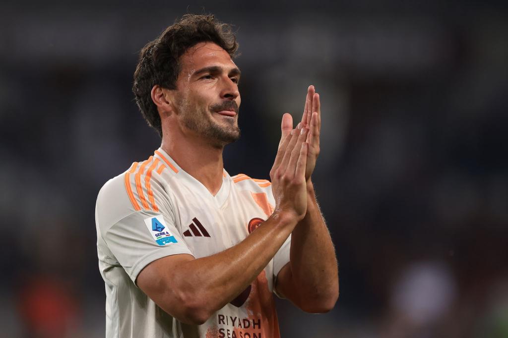 Ein Kurzeinsatz zum Abschied: Mats Hummels' Karriere ist vorbei. - Foto: Jonathan Moscrop/CSM via ZUMA Press Wire/dpa