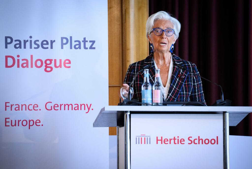 EZB-Präsidentin Christine Lagarde sieht die Weltordnung in ihren Grundfesten erschüttert - Foto: Bernd von Jutrczenka/dpa