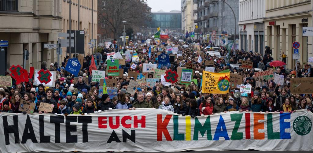 Die EU will bis Ende des Jahrzehnts eine Reduzierung der Treibhausgasemissionen um 55 Prozent. (Archivbild) - Foto: Monika Skolimowska/dpa